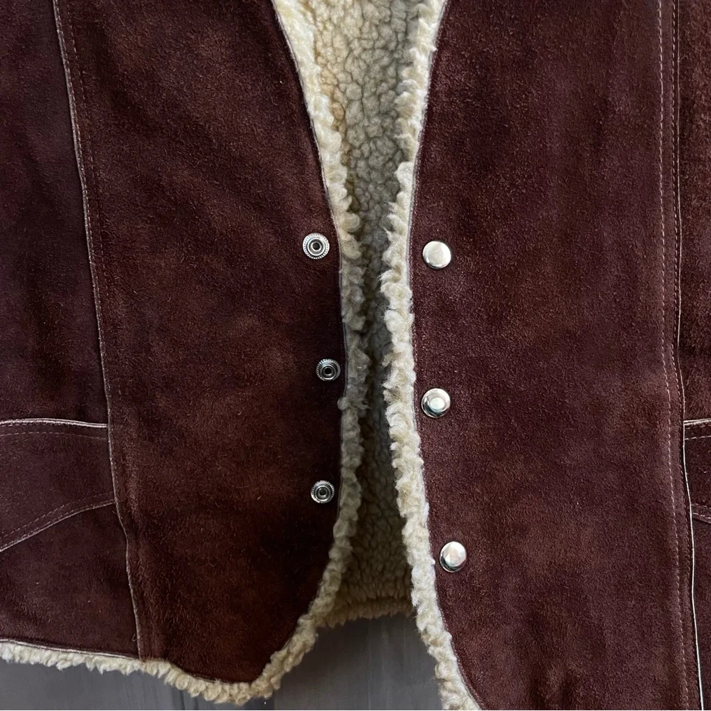 VTG Men’s 100% Leather and Sherpa Vest Brown 70’s‎ western cowboy rancher - Picture 4 of 6